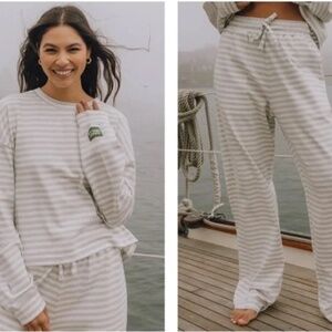 Daily drills light gray stripe set